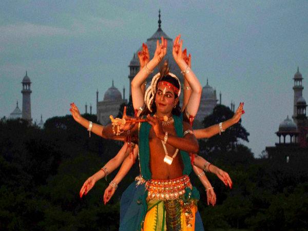 ప్రదర్శన