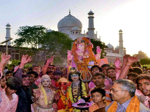 గణేష్ ఊరేగింపు