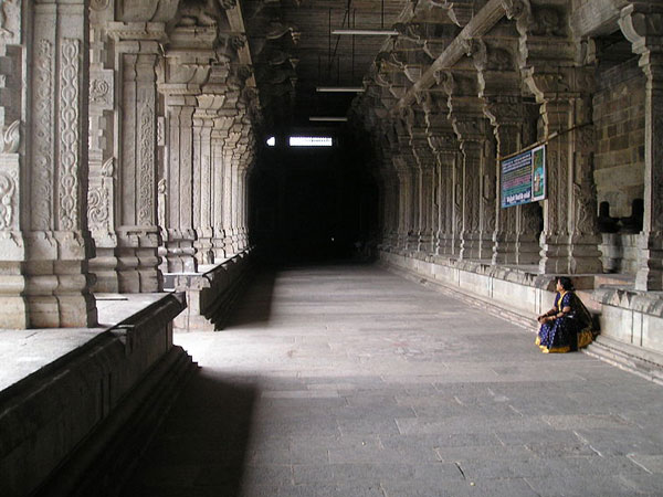 కామాక్షి అమ్మవారి గుడి
