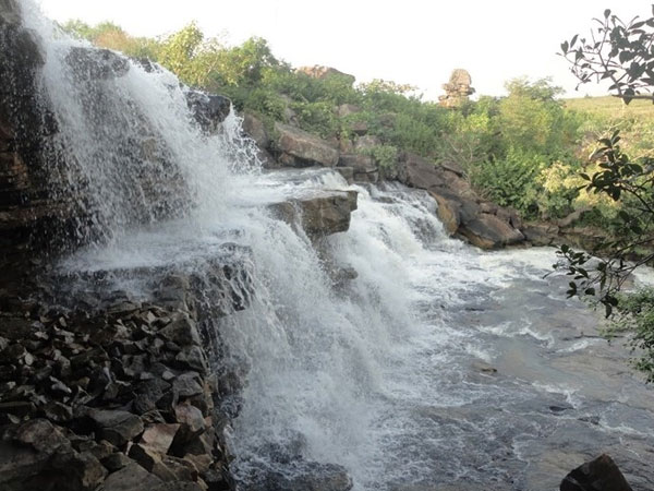 చిత్రధార జలపాతాలు