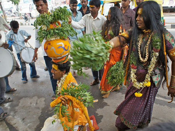 శాంతించు తల్లి