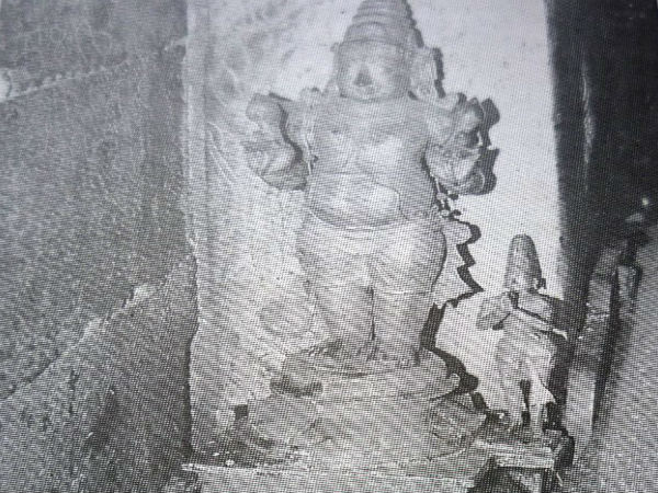తిరుపతి పురాతన చిత్రాలతో ..