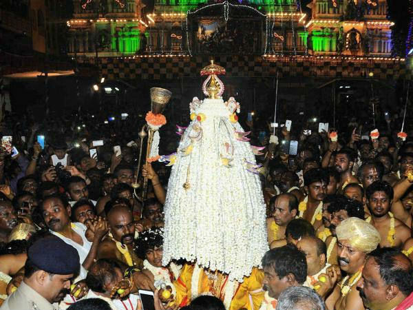 పురాణాల కథనం