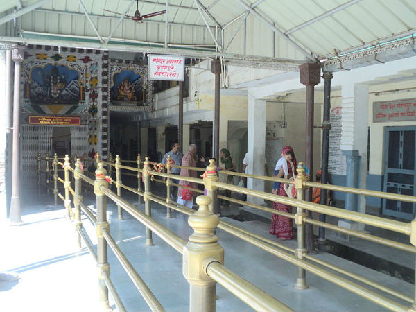 చాముండా దేవి ఆలయం