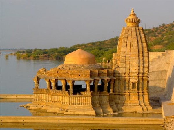 గోకర్నేశ్వర ఆలయం గోకర్నేశ్వర ఆలయం