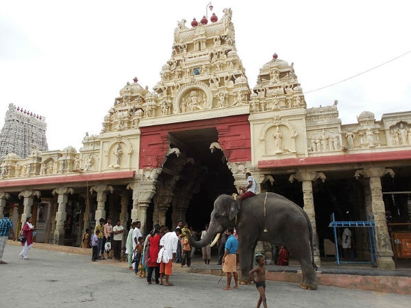 తిరుచెందూర్ మురుగన్ ఆలయం విశిష్టత