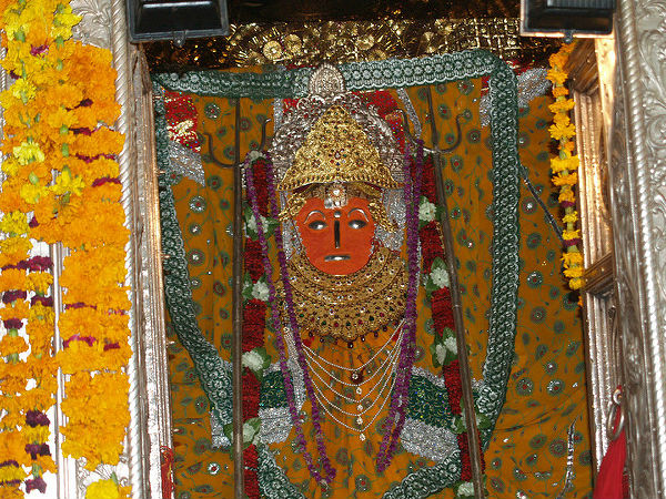 జీన్ మాతా