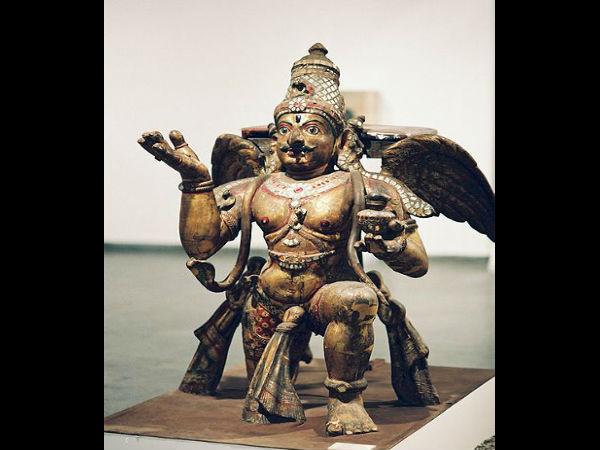 గరుత్మంతుని లోహపు విగ్రహం గరుత్మంతుని లోహపు విగ్రహం