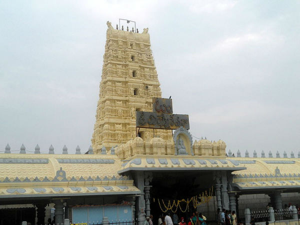 వరసిద్ధి వినాయ స్వామి, కాణిపాకం, చిత్తూర్ జిల్లా