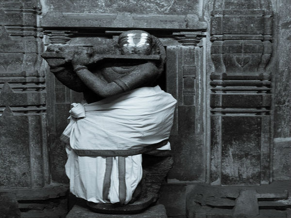 నారాయణ విగ్రహం