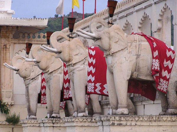 దూద్ తాలై
