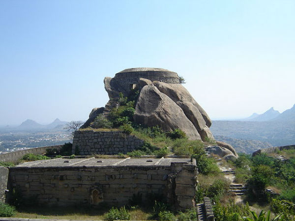 4. మధుగిరి ఫోర్ట్