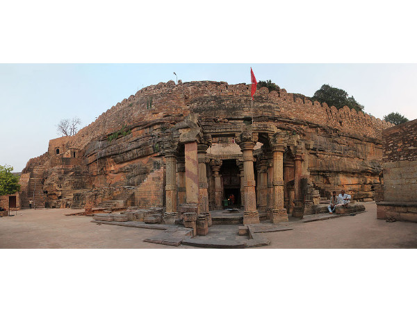 8.కలింజర్ కోట