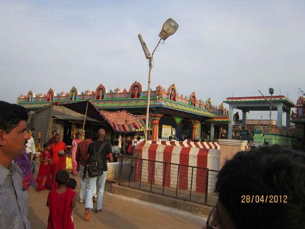 13. వెంకయ్యస్వామి ఆలయానికి ఎలా చేరుకోవచ్చు