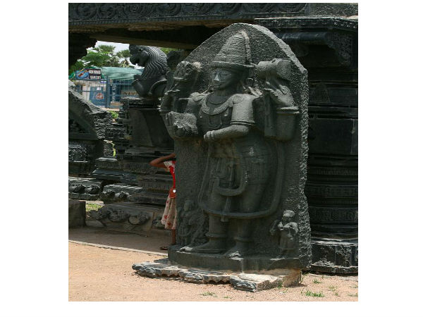 2. రాణిరుద్రమదేవి స్నానమాడిన బావి