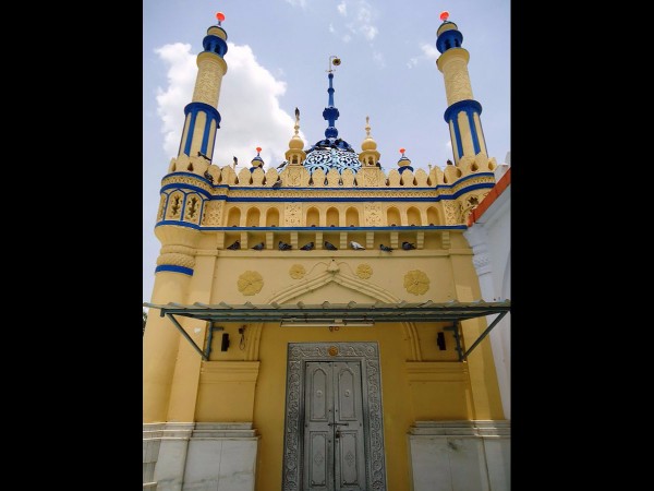 1. పెద్ద దర్గా