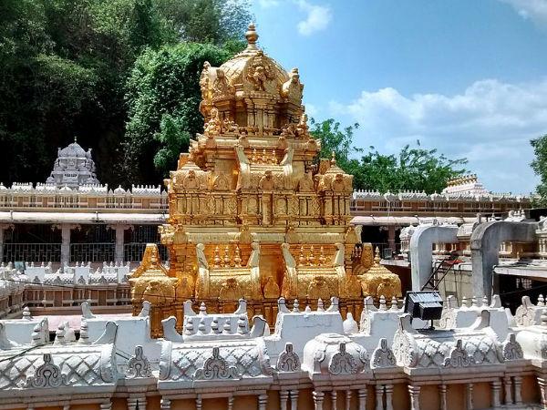 15. విమానాశ్రయం