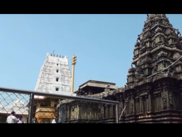 నిరంతరంగా వెలుగుతున్న నందాదీపం