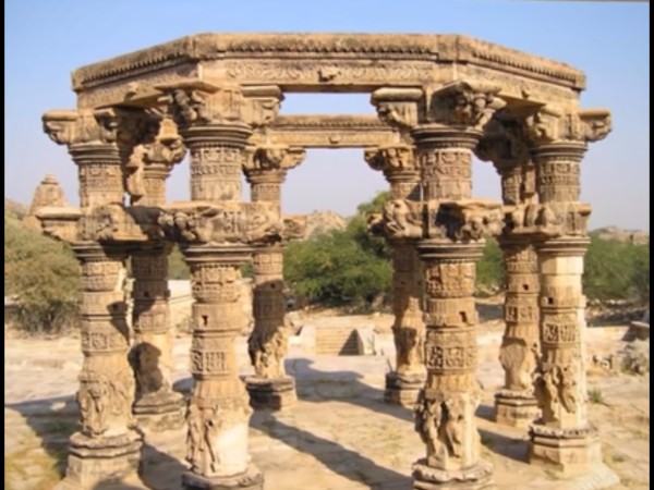 2. సోమేశ్వరగుడి