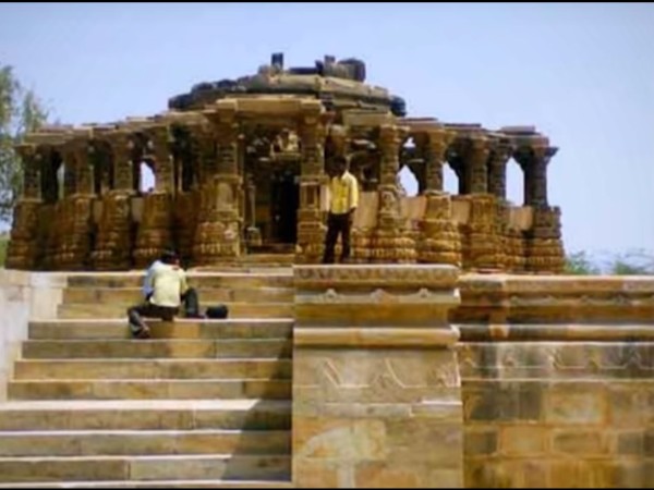 7. మనుషులు రాళ్లుగా