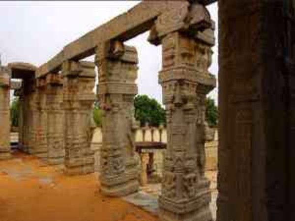8. స్తంభం యొక్క రహస్యం