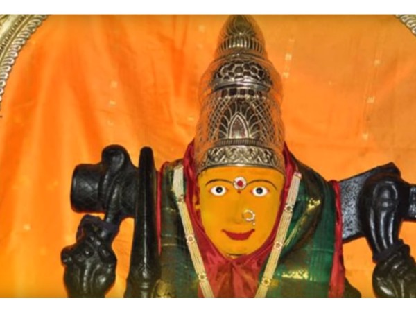 పాముల పుట్టలు