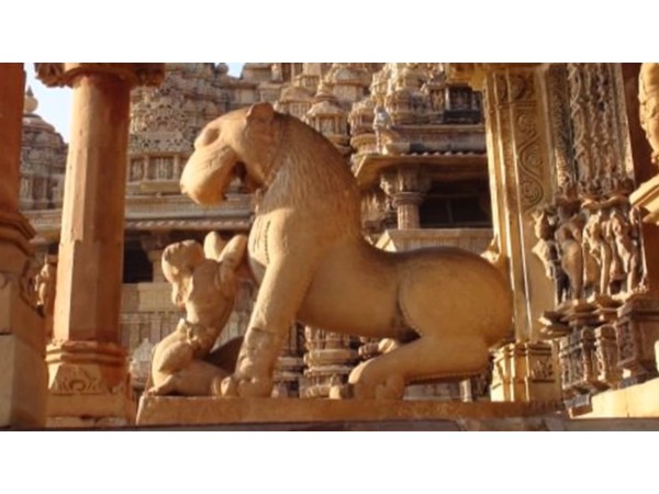 10. యాళిలు