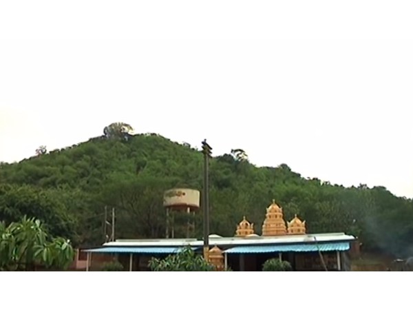 9. స్తంభాద్రి గుట్ట