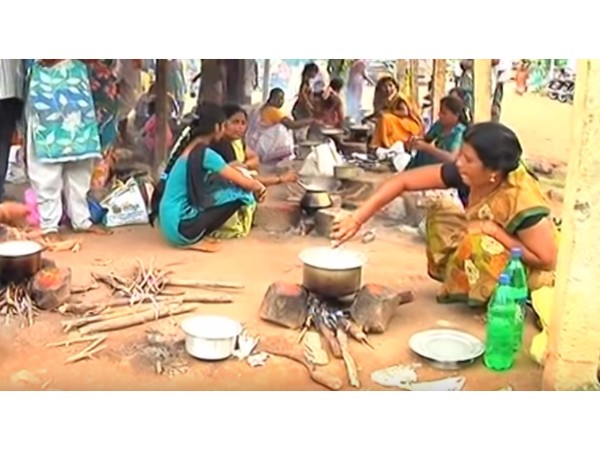 19. కొండ గుహ