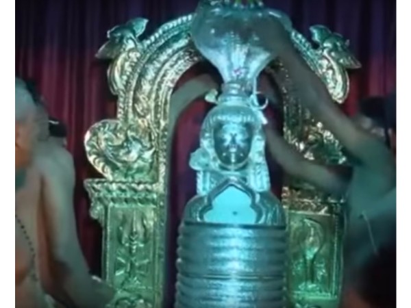 11. ఆ లింగమే శివదేవుడు