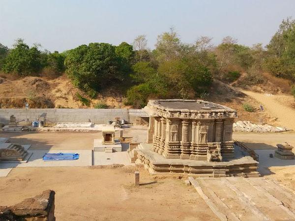 రాణి శాపానికి ఇసుకలో సమధి అయిన నగరం