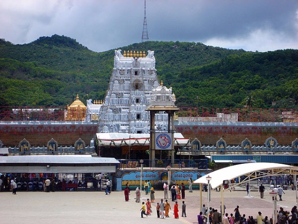 9. వేంకటేశ్వరస్వామి టెంపుల్, తిరుమలతిరుపతి