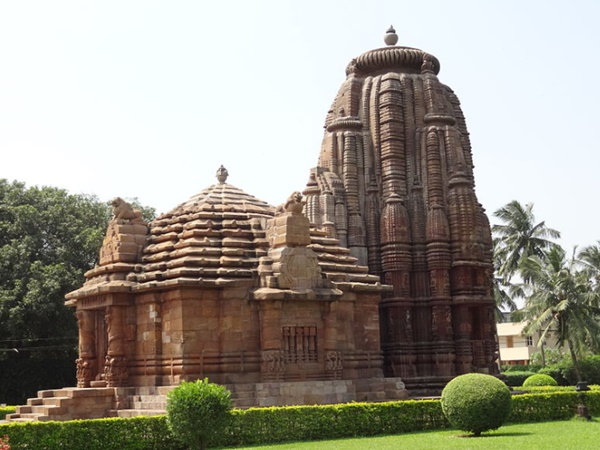 10. రాజా రాణి ఆలయం