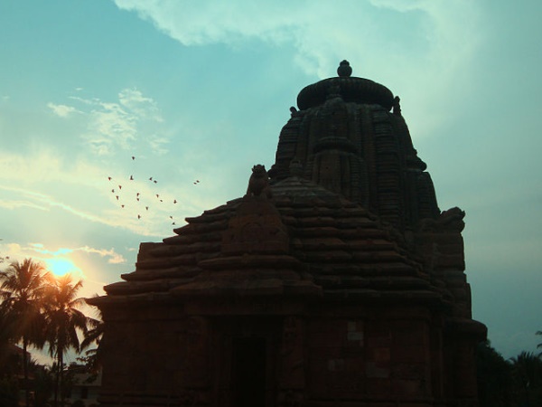 13. రాజా రాణి ఆలయం