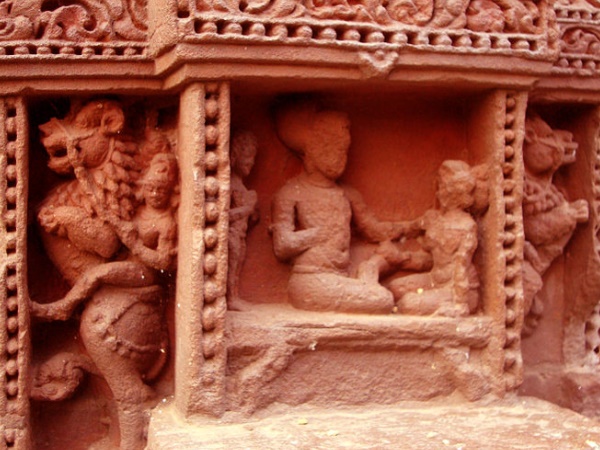 14. రాజా రాణి ఆలయం