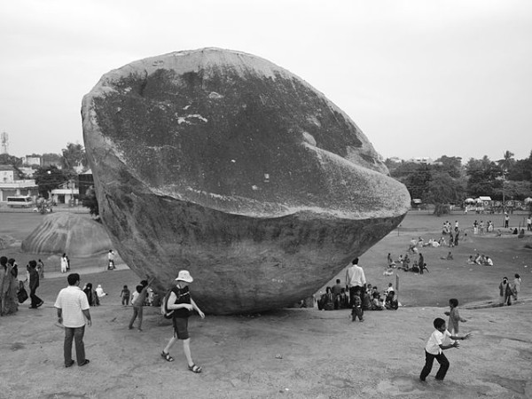 రాయి మిస్టరీ