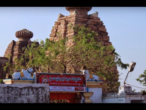 సమీపంలోని పర్యాటక ప్రదేశాలు