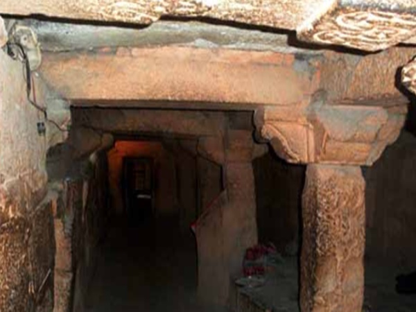 భర్తృహరి గుహలు, ఉజ్జయిని