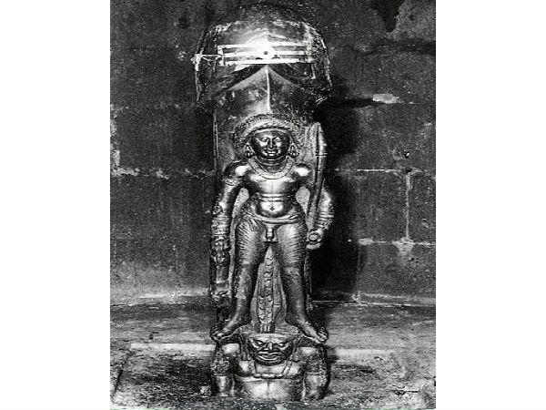 వర్ణన