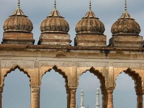 రాజభవనం ఎలా వుంది?