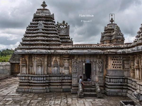 లక్ష్మీ దేవి ఆలయం, హస్సన్