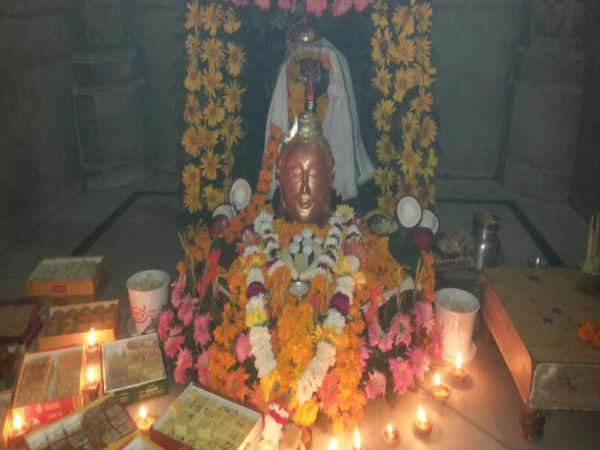 స్వయంభూ లింగం