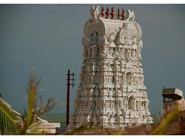 ఆనందమైన కోస్తా తీర పట్టణం