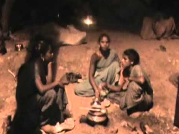 వీళ్లు అర్థరాత్రి మాత్రమే పెళ్లి చేసుకుంటారు...