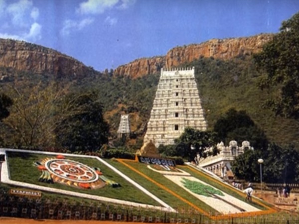 కలియుగ వైకుంఠదేవుడు