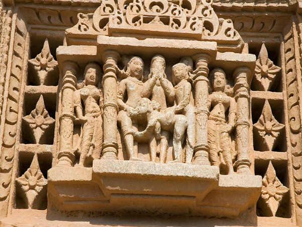 అత్త - కోడలు దేవాలయం