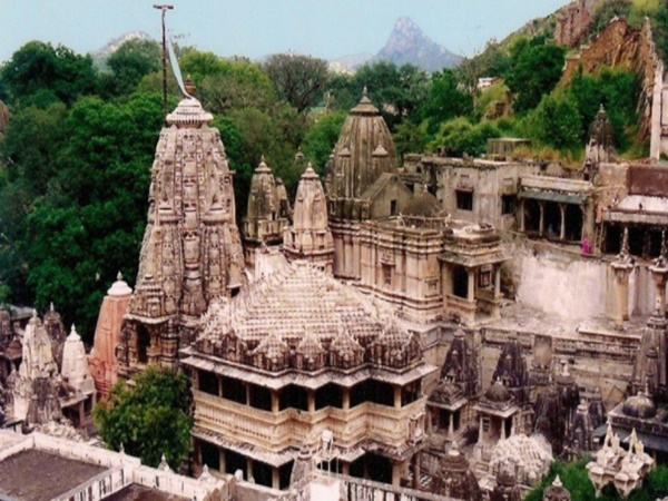 ఏక్ లింగ్ జీ శివాలయం