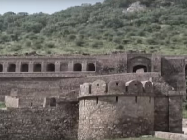 రాజస్థాన్ లోని భాంగ్రా ఫోర్ట్