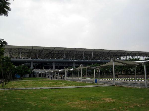 రాజీవ్ గాంధీ ఎయిర్ పోర్ట్