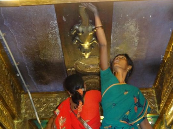 కంచిలోని బంగారు బల్లి వెనుక అసలు నిజాలు !